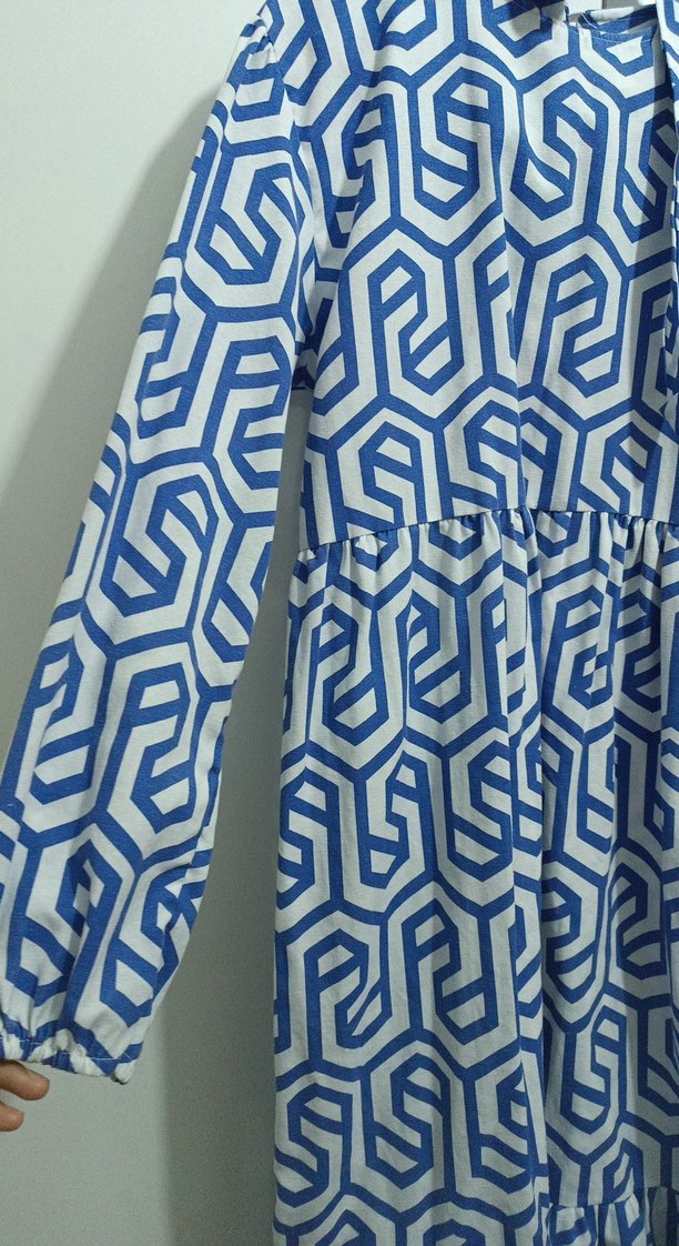 Mavi Geometrik Desenli Uzun Kadın Elbise - Görsel 3