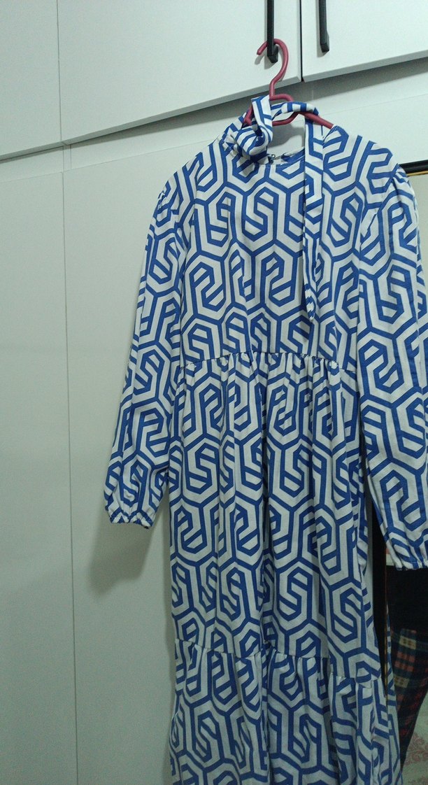 Mavi Geometrik Desenli Uzun Kadın Elbise - Görsel 5