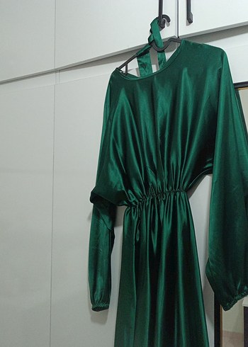 kadın saten yeşil  abiye - Görsel 2