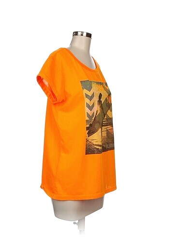 Hummel Hummel T-shirt %70 İndirimli.