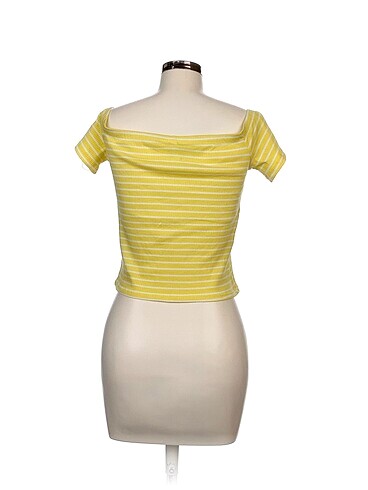 m Beden H&M Bluz %70 İndirimli.