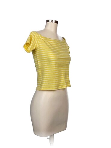 H&M H&M Bluz %70 İndirimli.