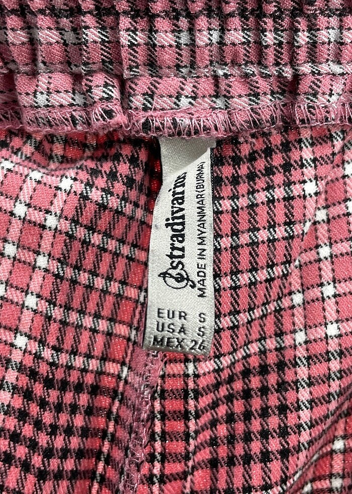 Stradivarius Düz Kesim %70 İndirimli. - Görsel 4