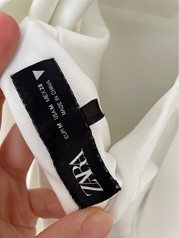 38 Beden Zara saten elbise