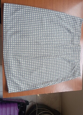 Kazayağı desenli mini etek