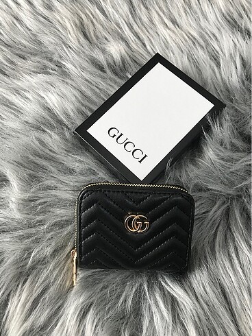 Gucci cüzdan