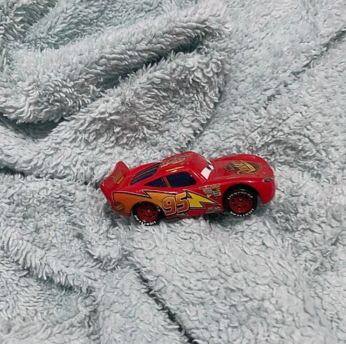 Orijinal Şimşek Mcqueen