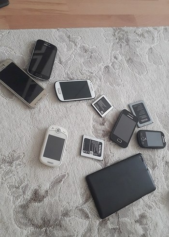 Çeşitli parça için telefonlar hepsii