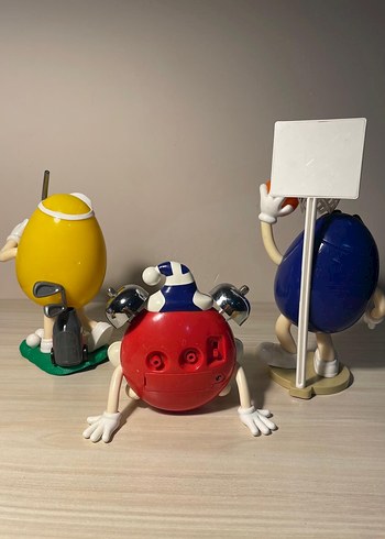 Renkli M&M's Aksiyon Figürleri ve Saat - Görsel 7