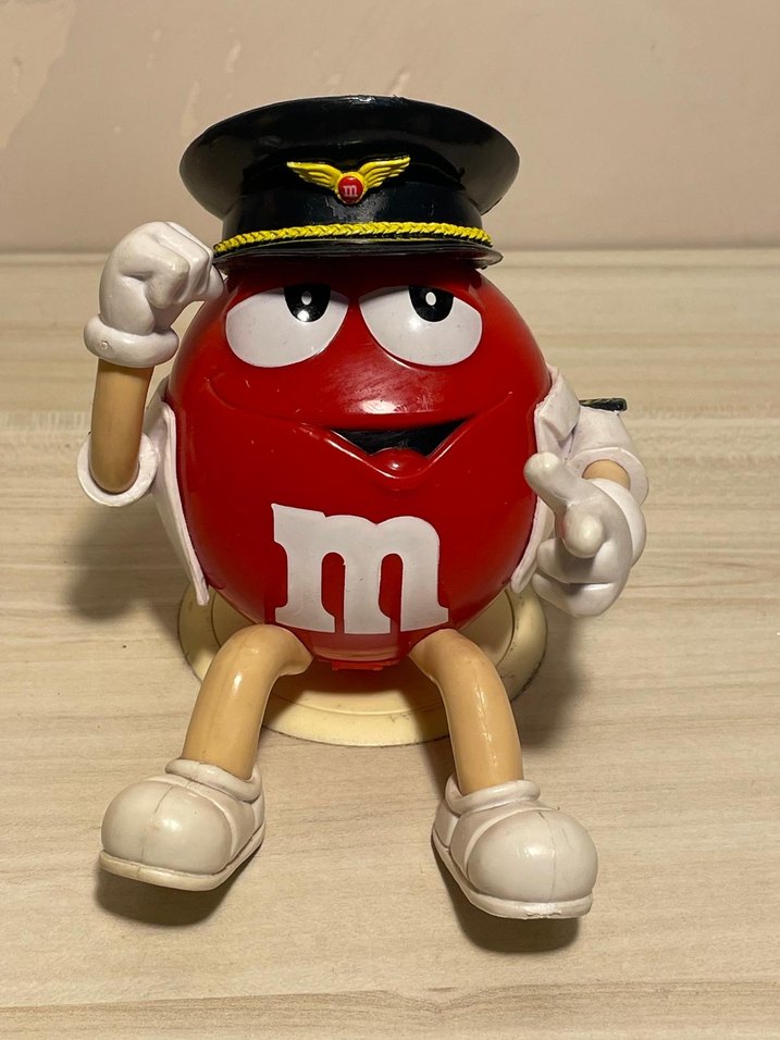 Kırmızı M&M's Renkli Aksiyon Figürü - Görsel 2