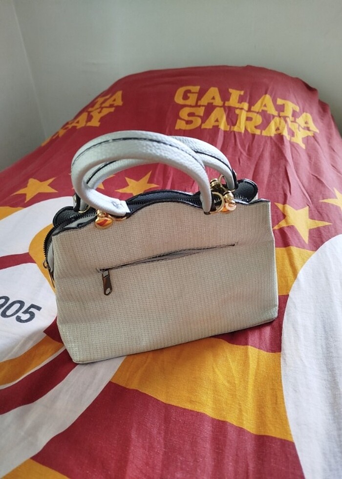 El Çantası - Görsel 2