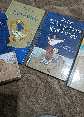 Daha da fazla kumkurdu kitap seti