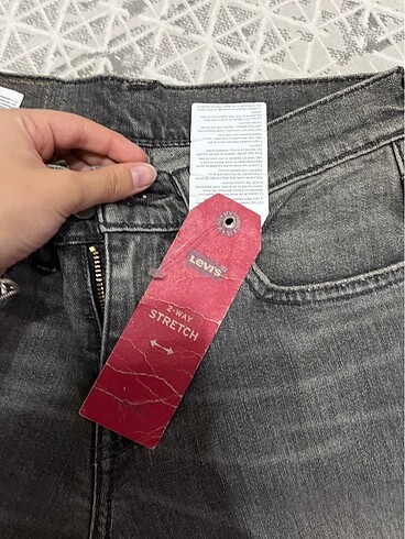 Levis Pantolon