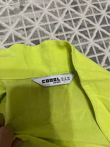 xs Beden Yeni gömlek