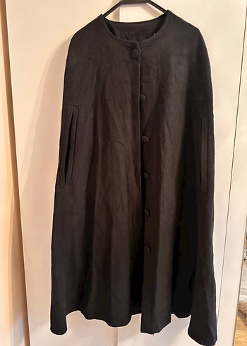 Düğmeli Siyah Keten Uzun Kadın Pelerin - Görsel 2