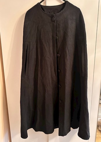 Düğmeli Siyah Keten Uzun Kadın Pelerin - Görsel 3