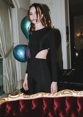 Sırt dekolteli tulum - Görsel 2