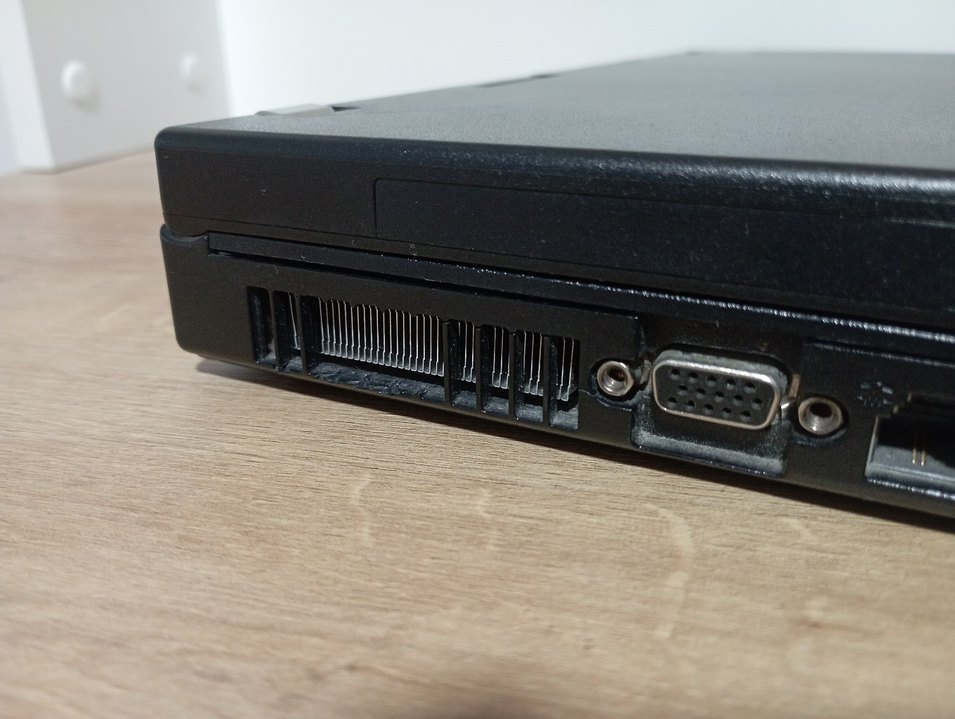 LENOVO THİNKPAD R61İ - Görsel 5