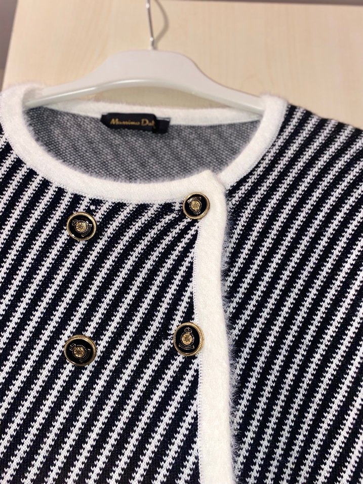 Düğmeli Çizgili Midi Hırka - Görsel 4