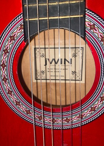 Kırmızı Klasik Gitar - Görsel 3