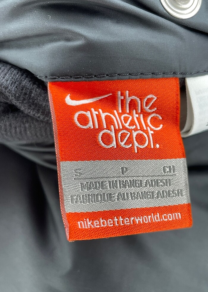 Nike Yelek %70 İndirimli. - Görsel 4