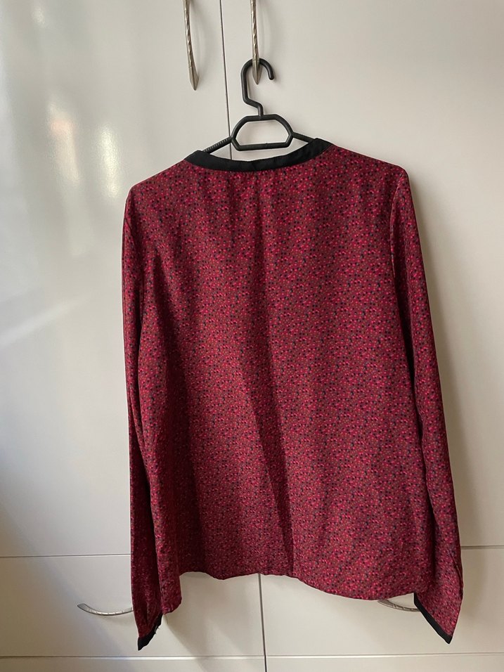 Bordo V Yaka Düğmeli Uzun Kollu Kadın Gömlek - Görsel 3