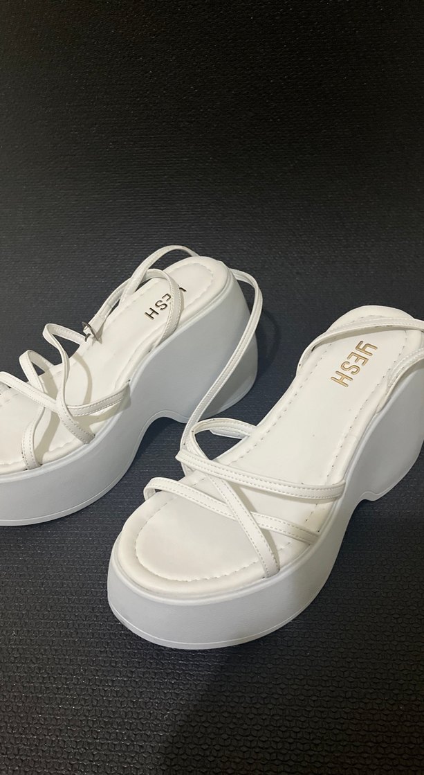 Beyaz platform sandalet (40) - Görsel 3