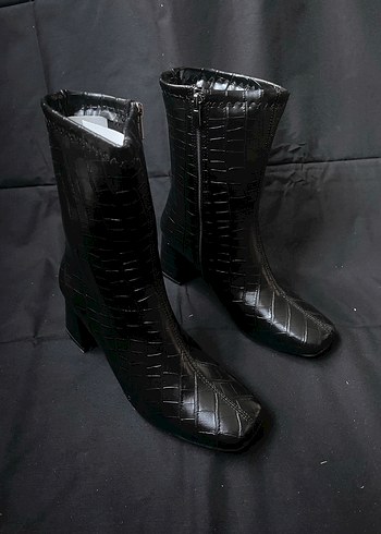 Siyah kroko küt burunlu Bot (38) - Görsel 2