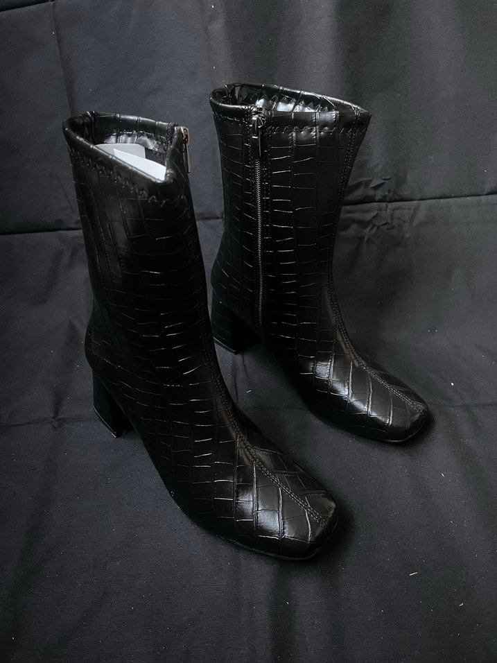 Siyah kroko küt burunlu Bot (38) - Görsel 2