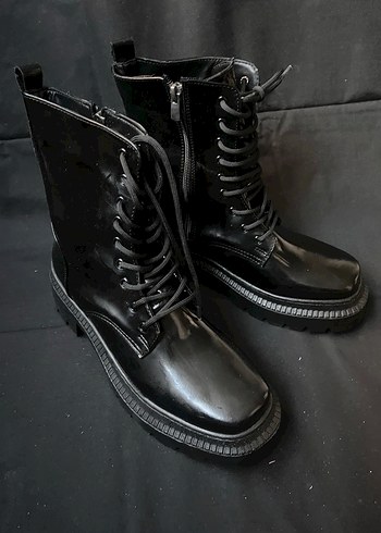 Siyah rugan Bot (34) - Görsel 2