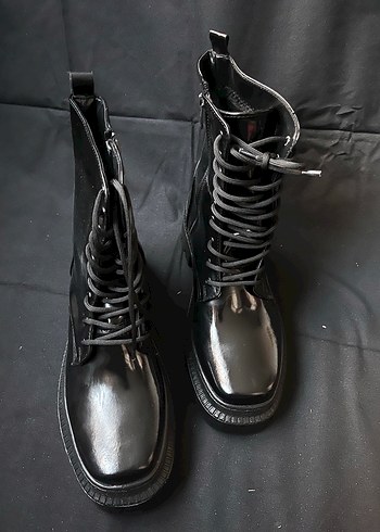 Siyah rugan Bot (34) - Görsel 3