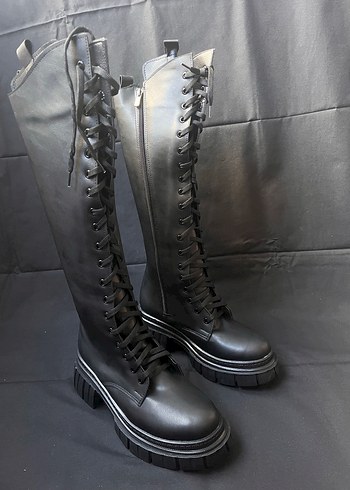 Siyah Bağcıklı Çizme (27) - Görsel 7