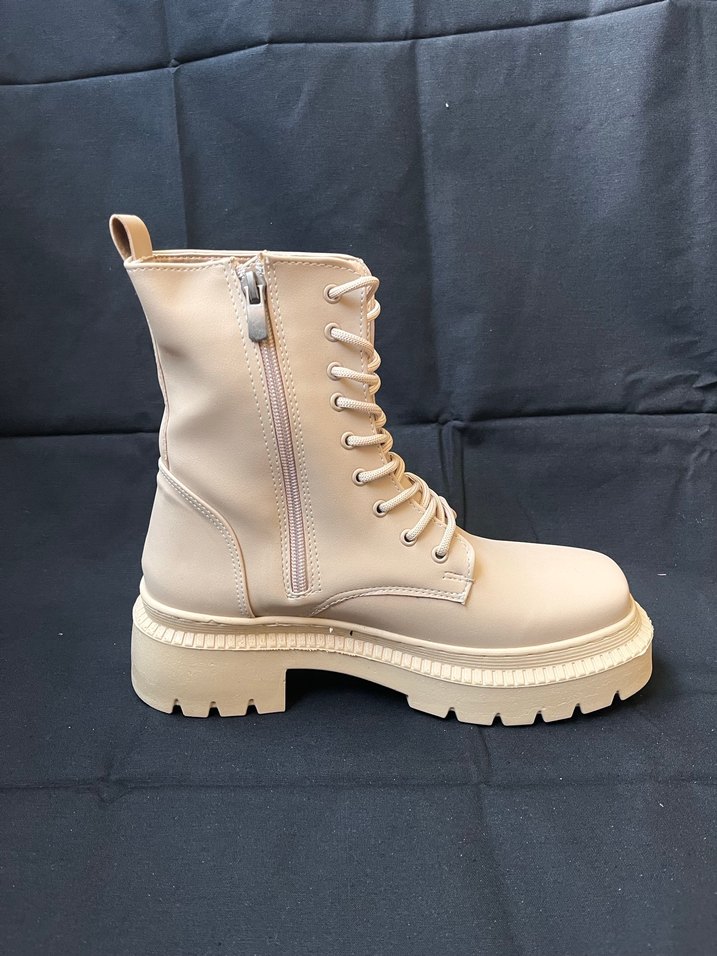 Nude Bağcıklı Bot (41) - Görsel 3