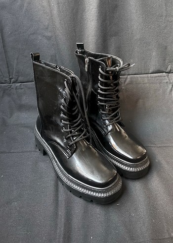 Siyah rugan bot (35) - Görsel 2