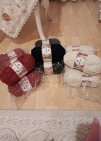 Beden Kartopu Elegance Kadife ip 5 lı paket