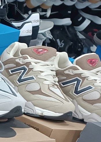 Converse New Balance 9060 spor ayakkabı