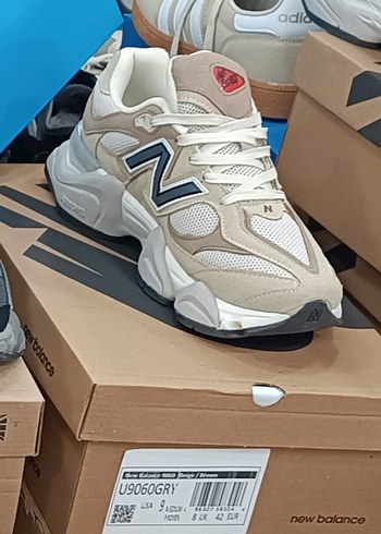 New Balance 9060 spor ayakkabı
