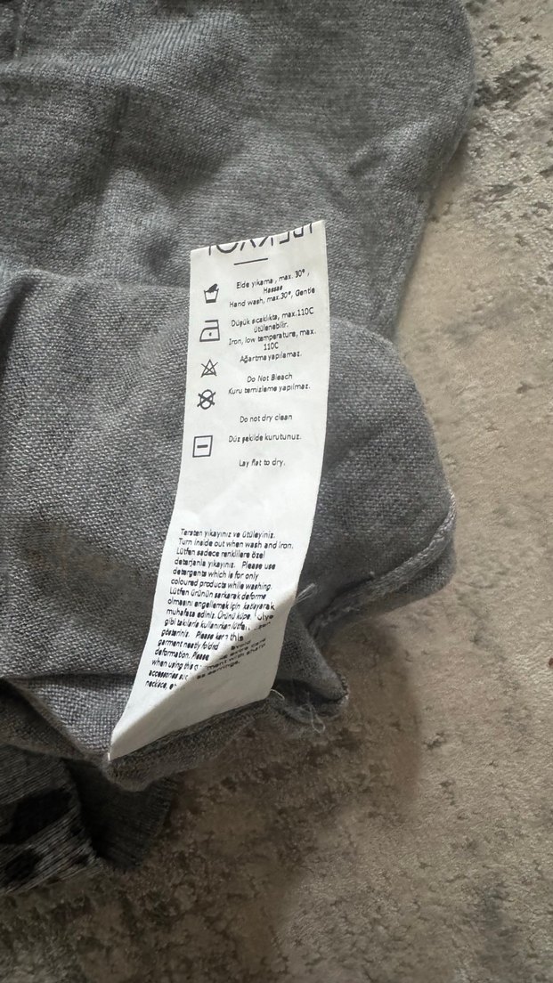 Gri Leopar Desenli V Yakalı Kadın Kazak - Görsel 5