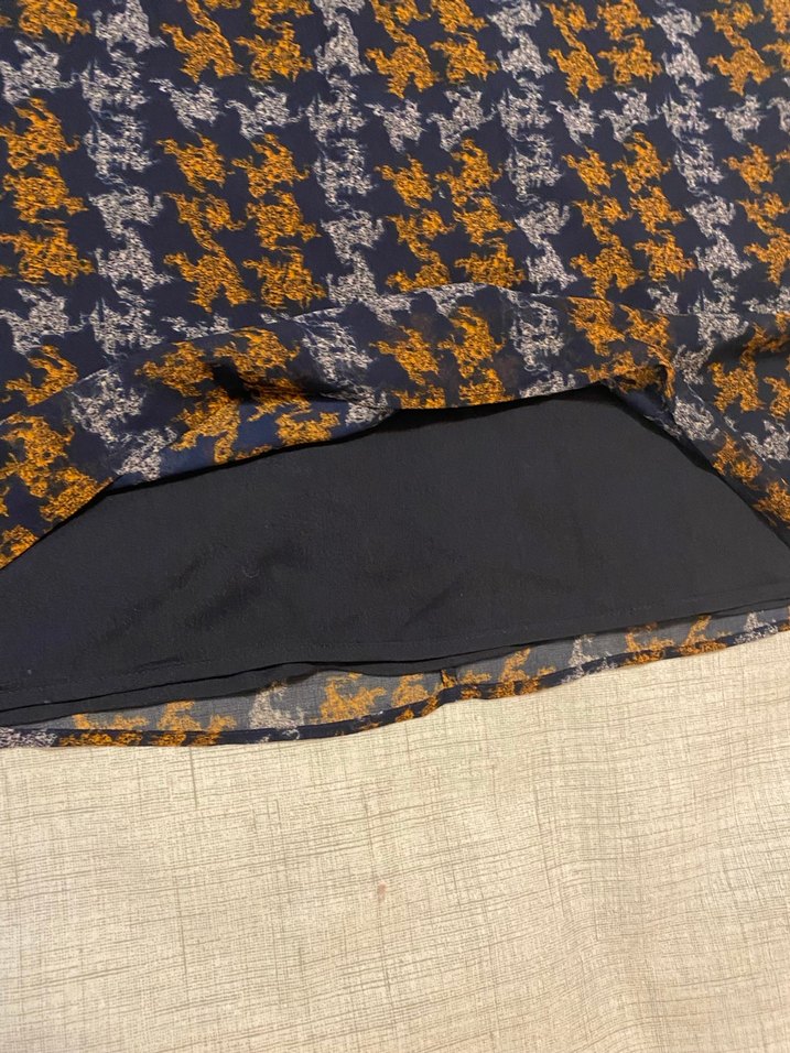 Yargıcı Desenli Şifon Elbise - Görsel 5