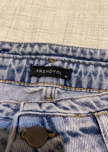 Düğmeli Açık Mavi Jean Pantolon - Görsel 4