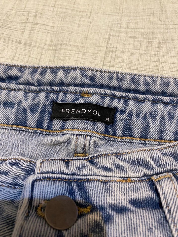Düğmeli Açık Mavi Jean Pantolon - Görsel 4