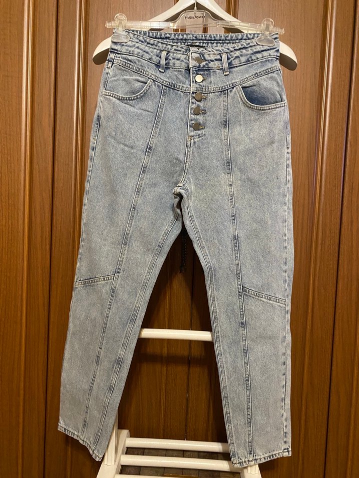 Düğmeli Açık Mavi Jean Pantolon - Görsel 2