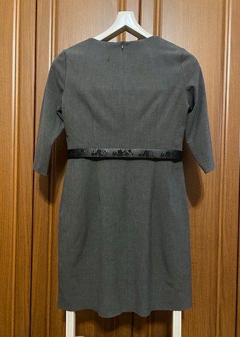 Lazer Oymalı Suni Deri Yakalı Gri Elbise - Görsel 3