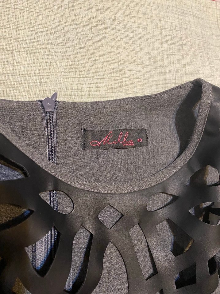 Lazer Oymalı Suni Deri Yakalı Gri Elbise - Görsel 5