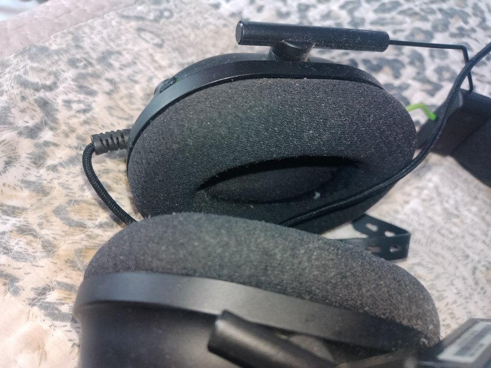 Razer BlackShark V2 Temiz (V2X'le karıştırmayın) - Görsel 2