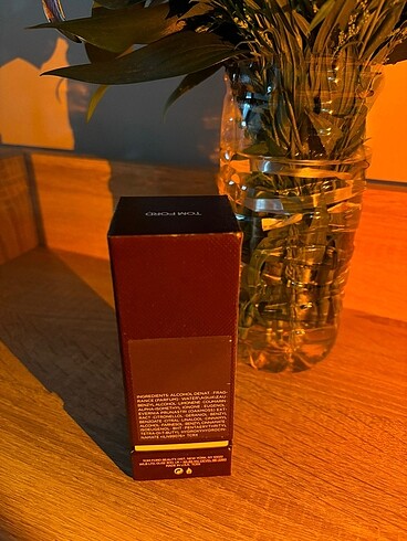 Beden Tom Ford Cherry Smoke 50ml
