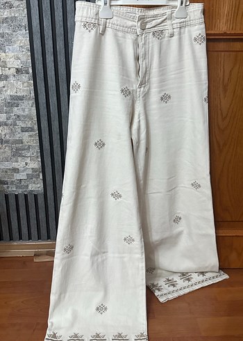 Zara Kız çocuk Nakışlı Beyaz Bohem Pamuk Pantolon