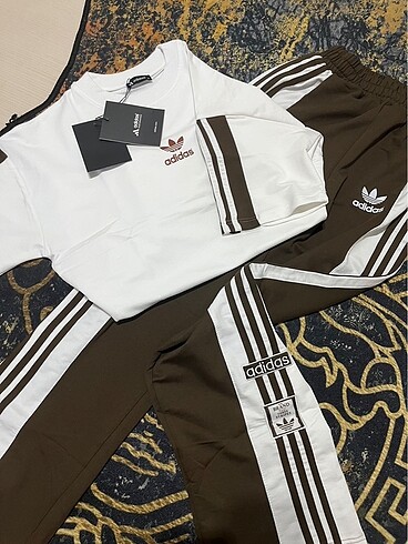 m Beden kahverengi Renk Adidas Takım?