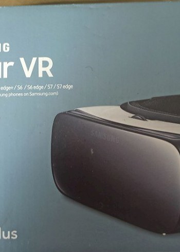 Siyah Samsung Gear VR Sanal Gerçeklik Gözlüğü