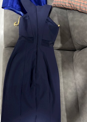 Koyu Lacivert V Yakalı Kemerli Uzun Elbise - Görsel 2